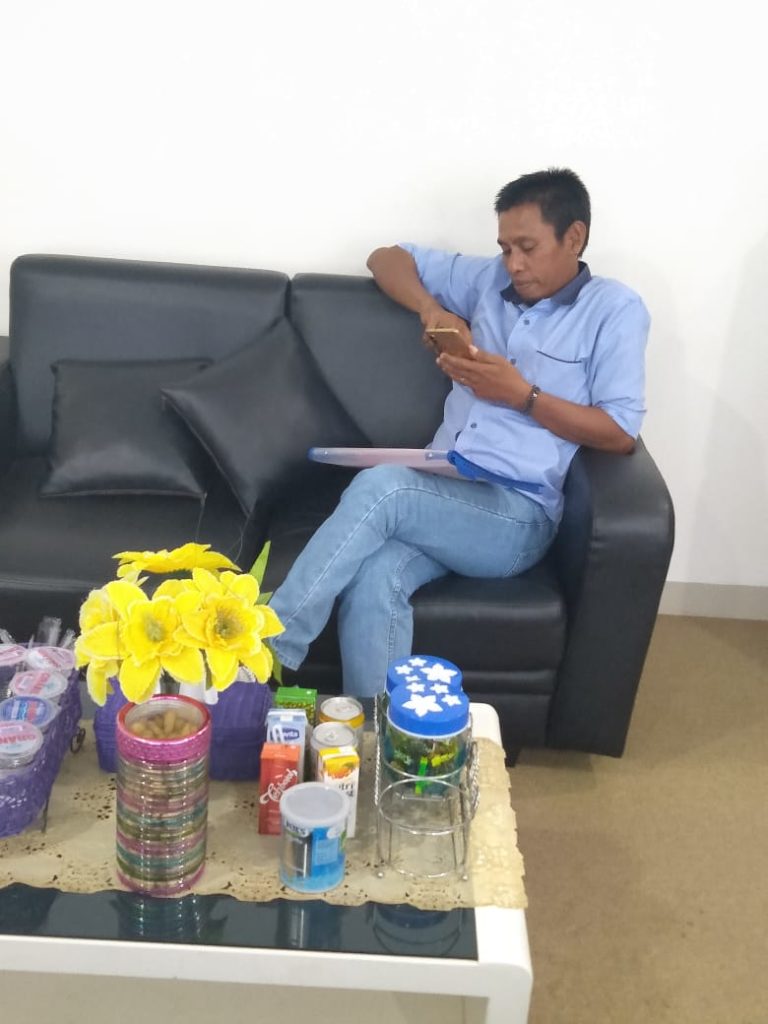 foto tugas luar Mengantar surat Audensi untuk Bupati Tulang Bawang ke kantor Bupati di lanjutkan antar berkas ke kantor notaris di unit 2 Tulang Bawang