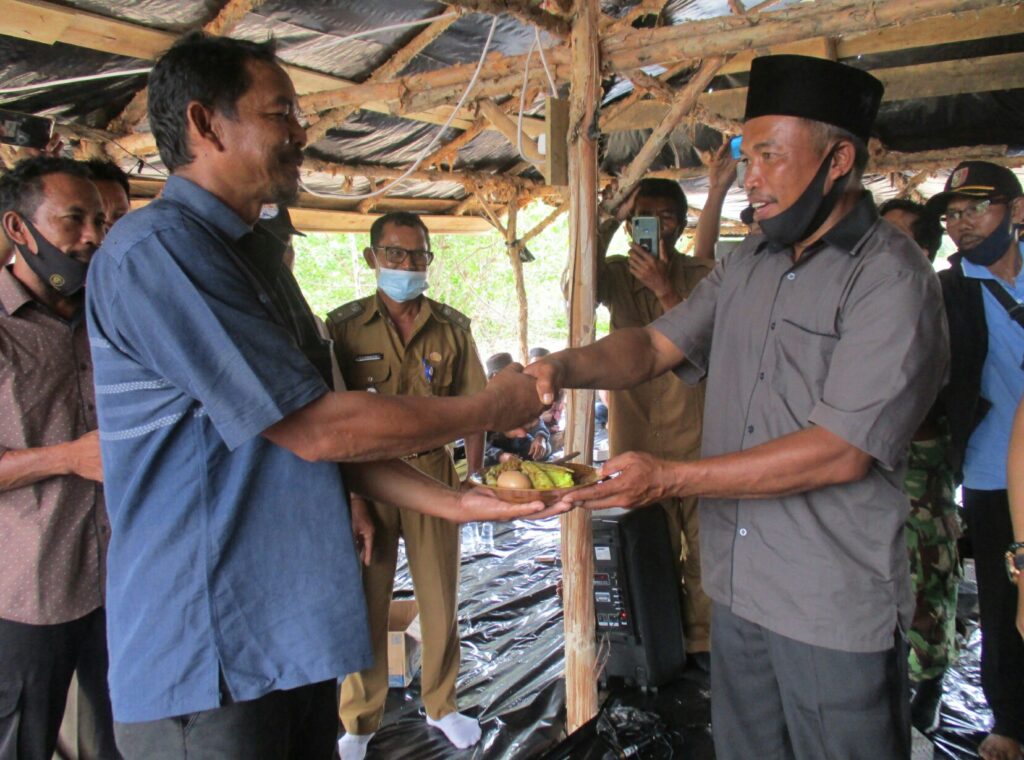 Dana senilai 1,1 milyar Rupiah digelontorkan oleh anggota P3UW Lampung untuk pembangunan DAM di blok 00 Bumi Sentosa.