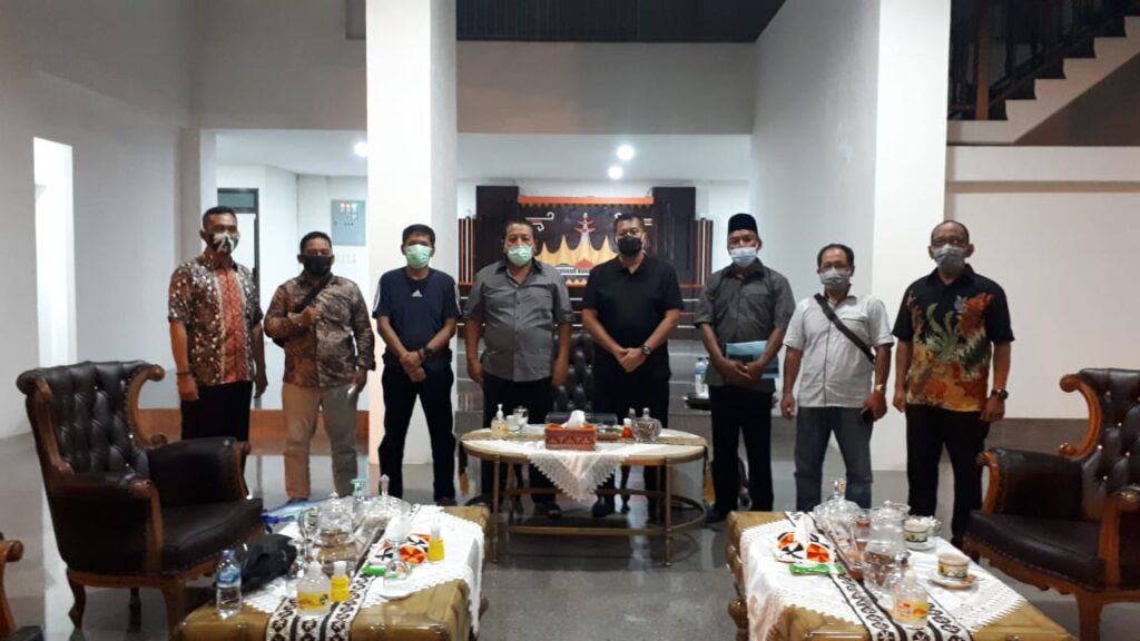Ketua P3UW Lampung Suratman dan seluruh pimpinan P3UW Lampung lakukan pertemuan dengan Gubernur Lampung Arinal Djunaidi, di Bandar Lampung