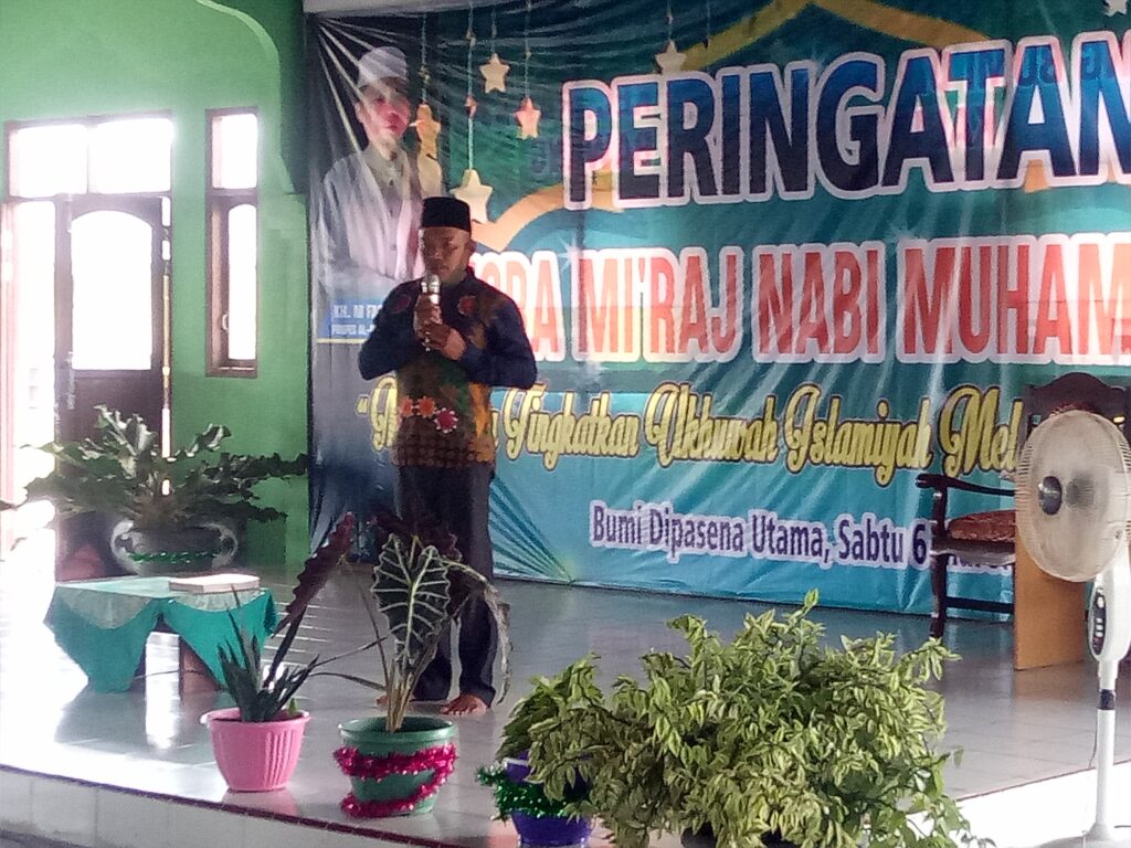P3UW Lampung mengadakan safari peringatan Isra' Mi'raj Nabi Muhammad SAW 1442 H ke setiap kampung di kecamatan Rawajitu Timur, Tulang Bawang