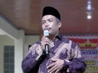 Ketua P3UW Lampung Suratman mengajak masyarakat Dipasena untuk terus menggalakkan Program Investasi 1000 Rupiah/Kg udang